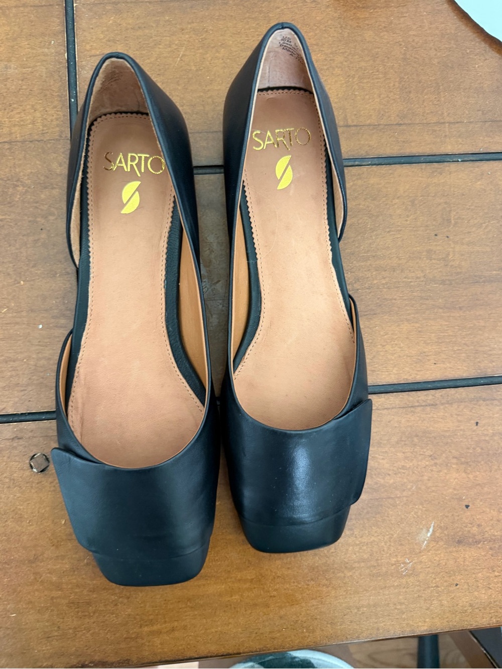 Trac Black Leather Square-Toe Slingback Flats
